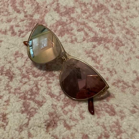 Toms mirror sunglasses - Picture 2 of 3